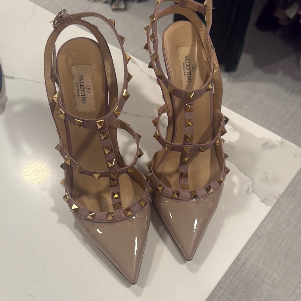 Valentino Women's nude rockstud Heels